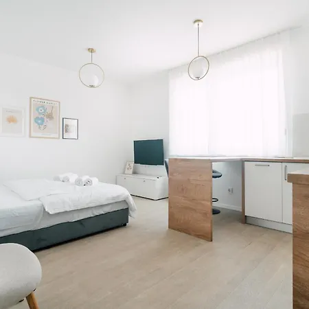 Luminous Living * 扎达尔