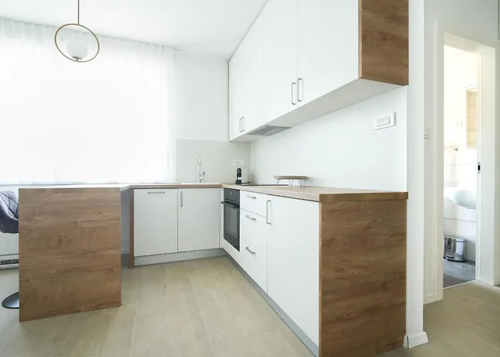 Luminous Living Апартаменты